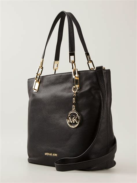 michael kors black and white bag price|michael kors black shoulder handbags.